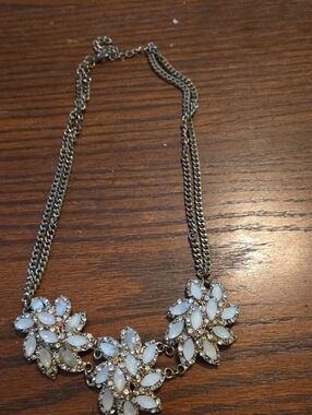 Vintage Gold-Tone White Stone Floral Statement Necklace - Women Jewelry